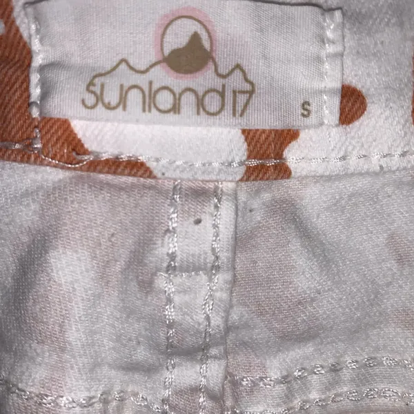 Sunland17 high rise cowhide flare with frayed hem jeans size Small - Image 8