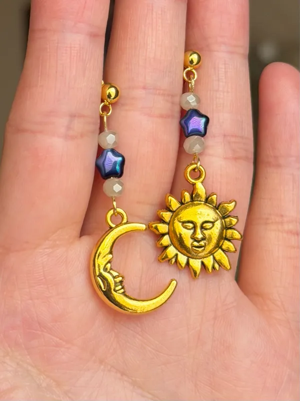 Handmade gold tone moon & sun boho fairly retro hippie dangle earrings 🌞🌙✨ 🍃 - Image 3