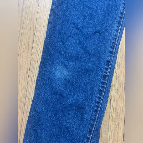 Levi's rib cage straight ankle button fly 24 jeans - Image 2