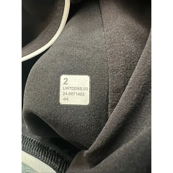 Lululemon Black White Lightweight High Rise Relaxed Liner Short 3" W7DD9S Size 2 - Image 5