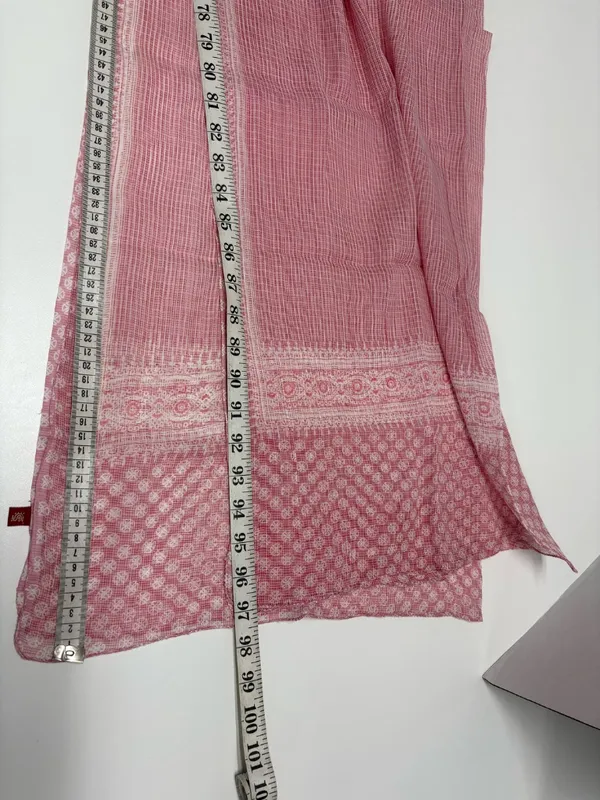 Pink and White Lightweight Puree Cotton Patterned Shawl‎ or Scarf - 97" x 32". - Image 9