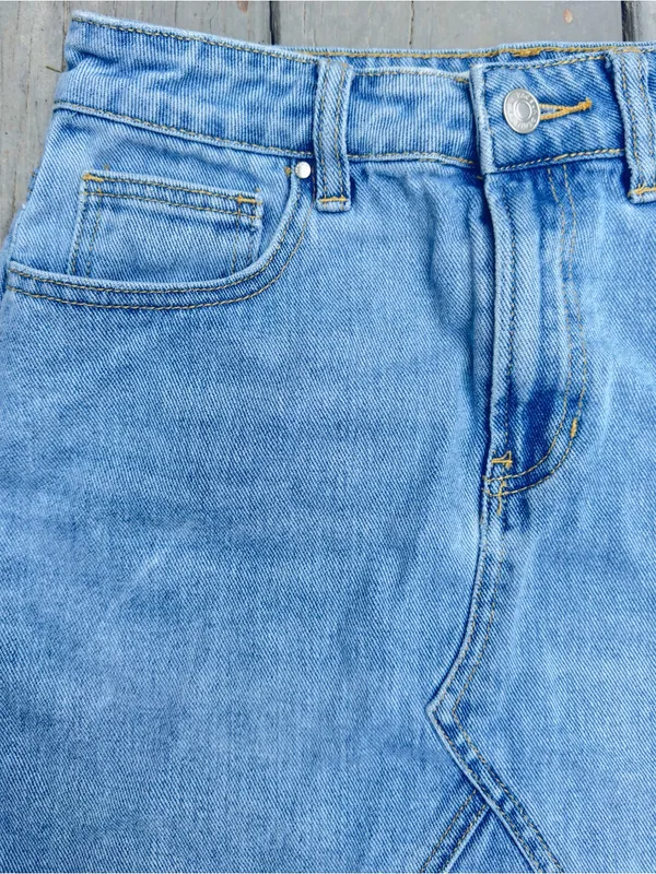 PacSun Light Blue Denim Frayed Mini Skirt - Image 2