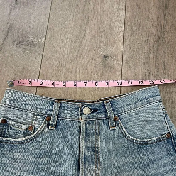 Levi's 501 cutoff button fly shorts size 25 womens distressed READ - Image 5