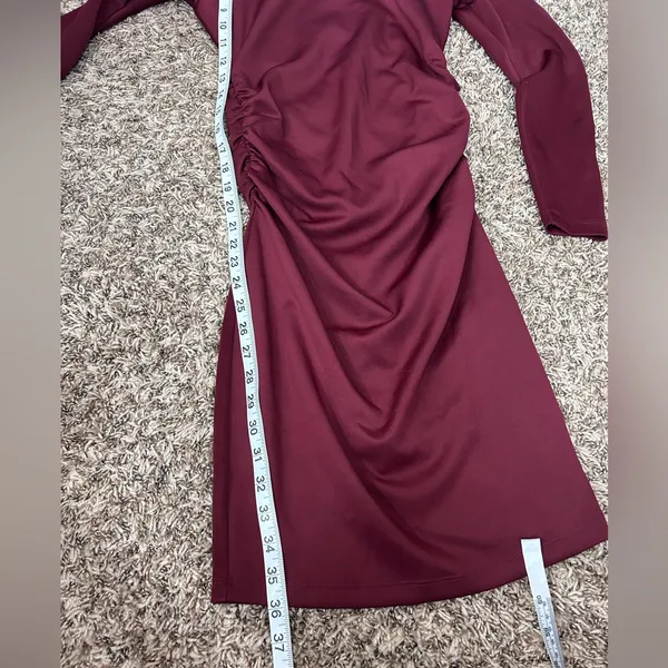 Susana Monaco Elegant Burgundy Ruched Dress - Image 9