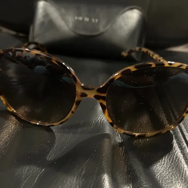 Boots Tortoise Shell Sunglasses Brown - Image 3