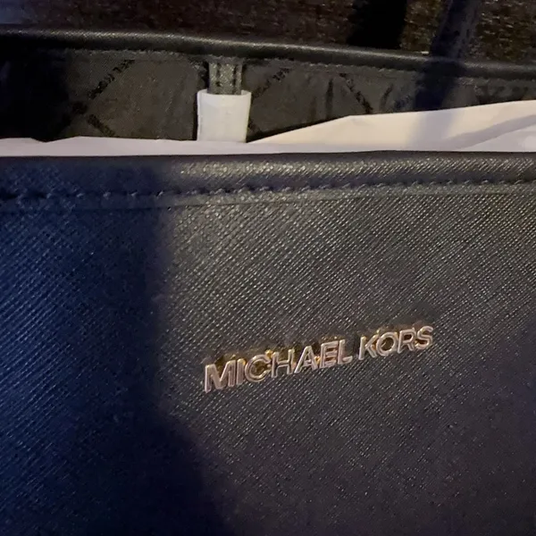 New Michael Kors shoulder bag adjustable hand strap genuine leather Sliver Logo - Image 4