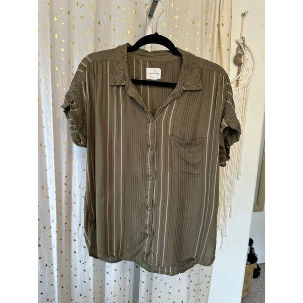 American Eagle Women's Striped Button-Down Safari Chic Short-Sleeve Shirt M - Image 2