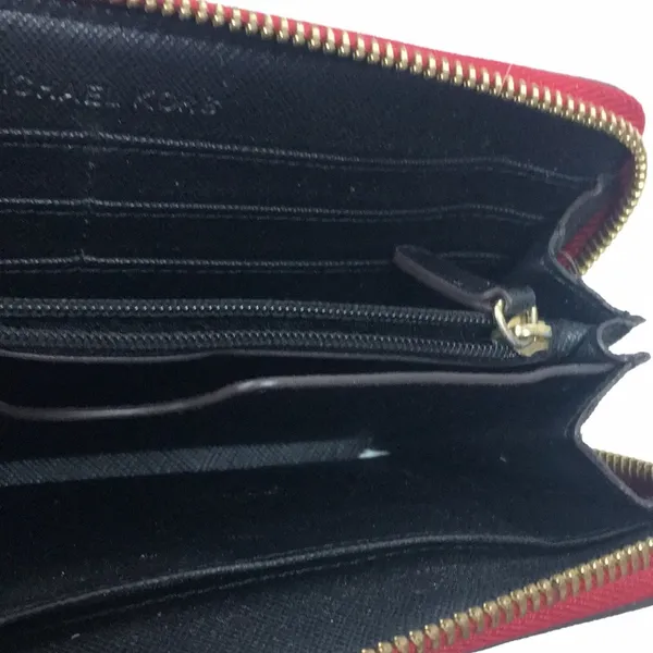 FINAL MARKDOWN Ladies’ Michael Kors Wristlet - Image 7