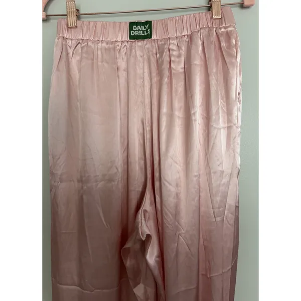 Daily Drills Resort Satin Pants Wide Leg Elastic Waist Light Pink Women's XS/S - Image 4