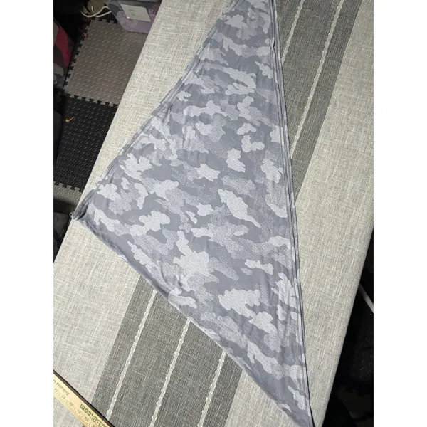 Lululemon Grey Camo Triangle Scarf‎ Wrap One Size Athletic Yoga Accessory - Image 2