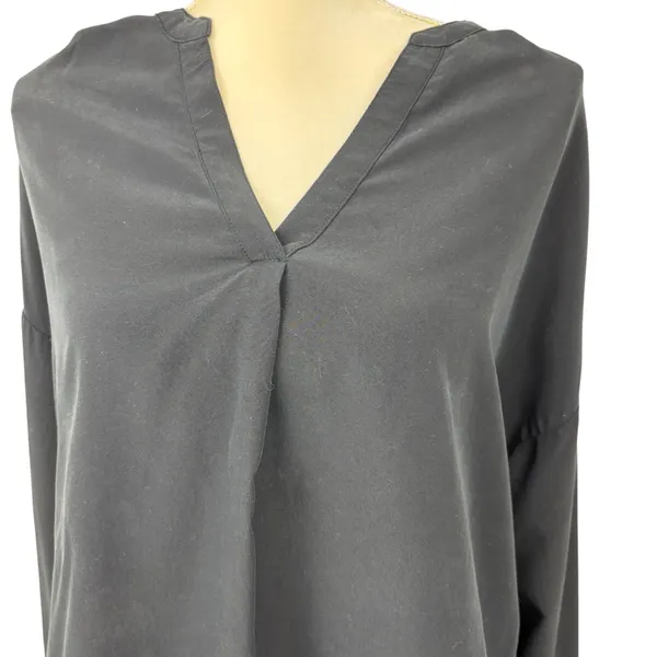 Madewell v-neck blouse size Medium office dressy minimalist goth all seasons - Image 2