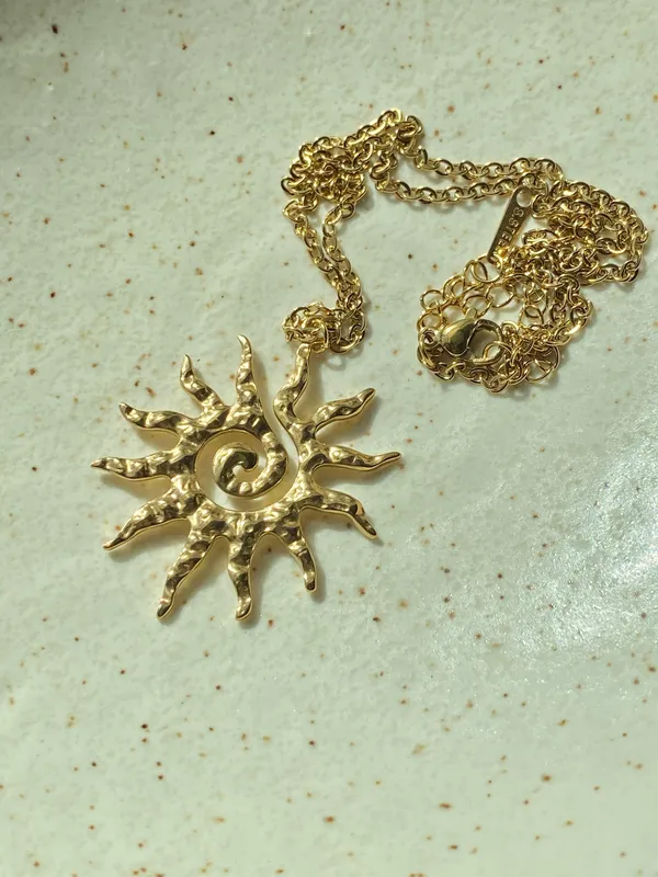 Handmade gold tone stainless steel sun boho retro vintage style necklace☀️ - Image 6
