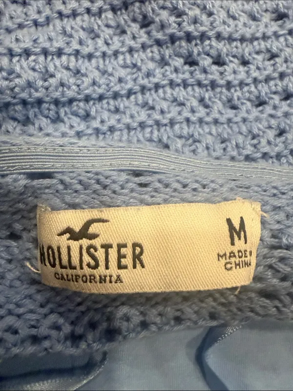 Hollister blue crochet halter crop top size medium. - Image 5