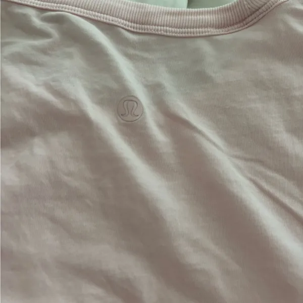 Lululemon cropped top - Image 4
