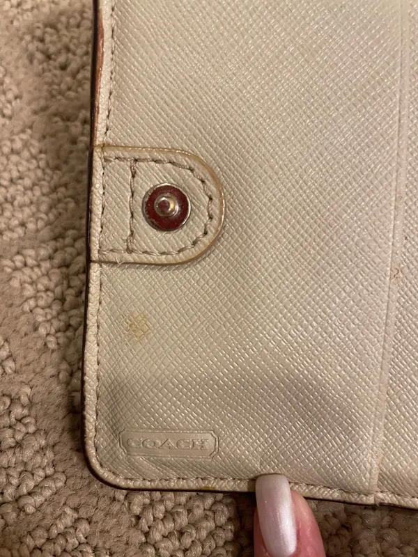 Coach Women’s Bow-Accent Compact Wallet - Nude - Image 3