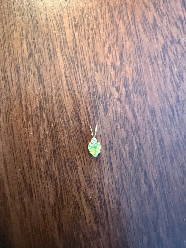 Peridot necklace pendant from Kay Jewelers - Image 2