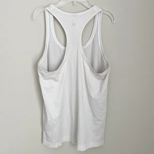 Lululemon Size 10 White Sleeveless Swiftly Tech Tank Top Workout Athletic Shirt - Image 3