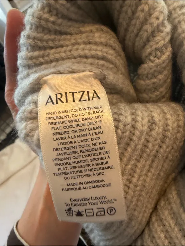 Aritzia Chime Wool Cashmere Beanie Hat Grey - Image 7