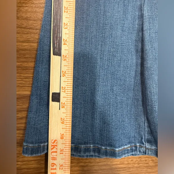 Judy Blue Women’s High Rise Flare Fit Lightly Distressed Size 0 - Image 7