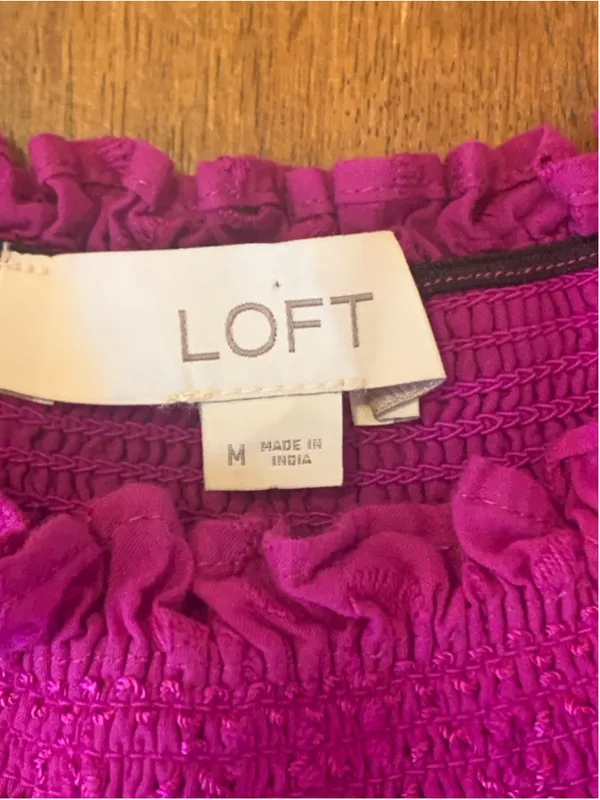 Women's LOFT Eyelet Blouse Size M Pink Magenta - Image 2