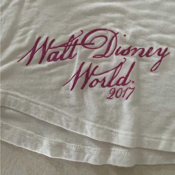 Walt disney world shirt womans large castle 2017 exclusive cream color - Image 5