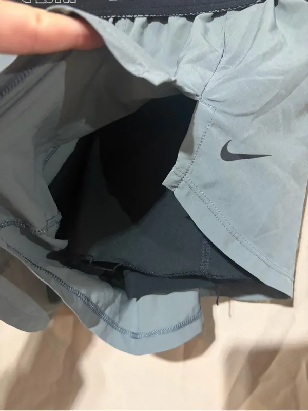 Nike shorts - Image 4
