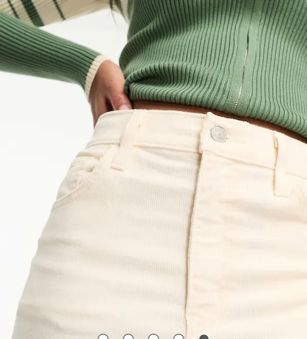 Levis High Waisted Mom Jean in Cream Cord - Image 3