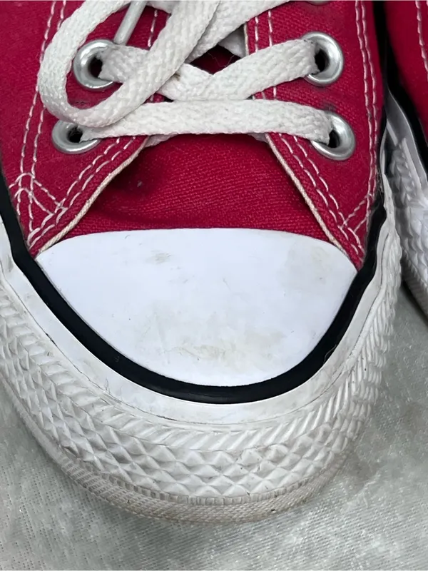 Converse Low-top Red 6.5 women’s - Image 9