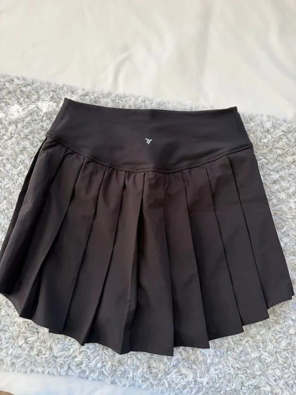 Old Navy Tennis Skort - Image 2