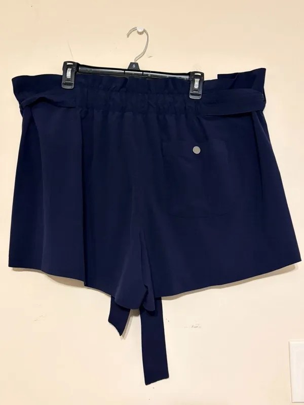 Women's Athleta Skyline Short Belted Navy Blue Plus Size 20 4" Inseam - Image 2