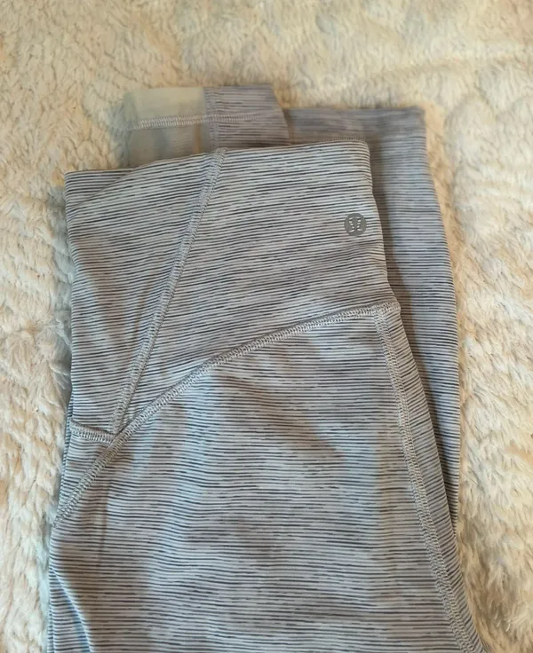 Wunder Under 25” Leggings - Image 2