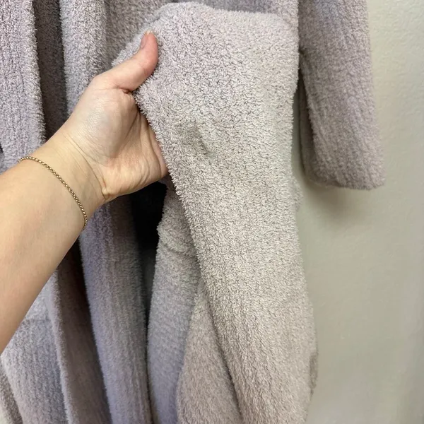 Barefoot Dreams CozyChic Ribbed Hooded Robe Gray Size 2 - Image 8