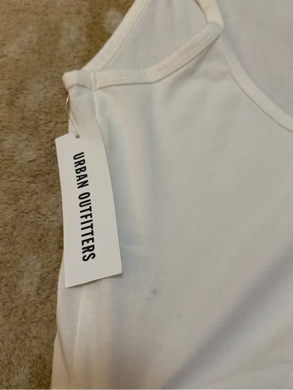 Out From Under Urban Outfitters White Cropped Cami Tank Top Size L NWT - Image 4