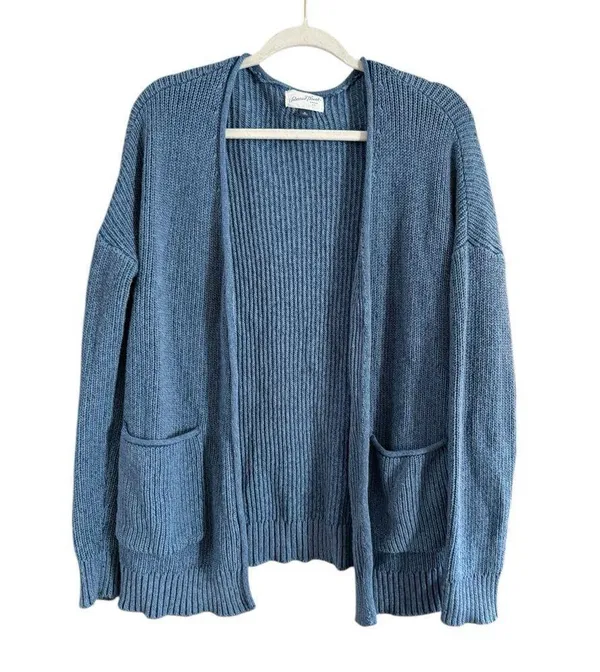 Universal Threads size medium blue, long sleeve cardigan - Image 2