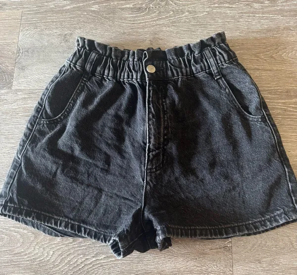 BDG Pull On Mom Shorts  - Image 2