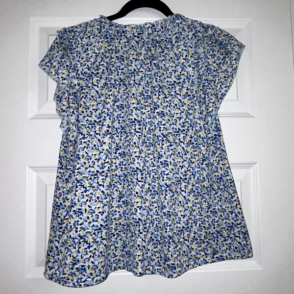 MELLODAY Ditsy Floral Print Ruffle Cap Sleeves Split Neckline Blouse Top - Image 5