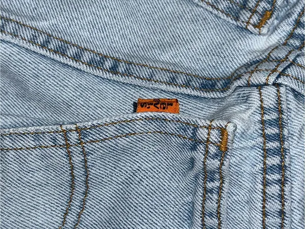 Vintage 90s Levis 950 Orange Tab Relaxed Denim Shorts Distressed 6 / 26 USA Made - Image 5