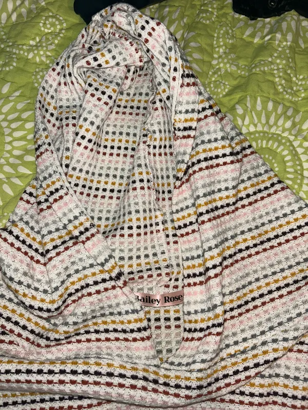 These Three Boutique Two Price Lounge Set - Image 5