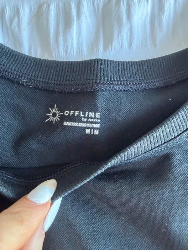 black aerie offline long sleeve - Image 3