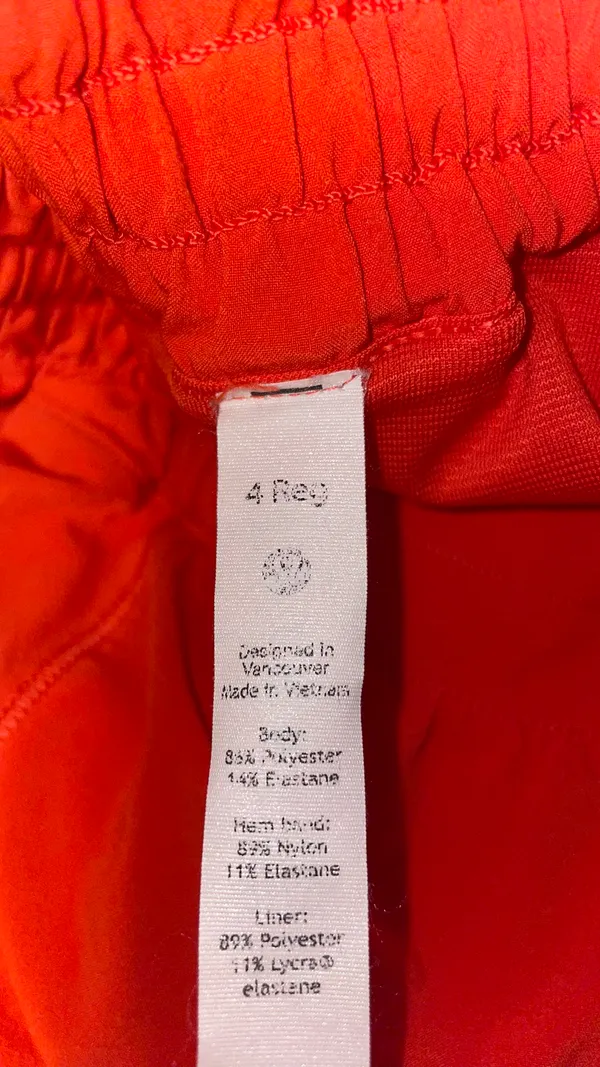 Lululemon Hotty Hot Short High-Rise 2.5” - Image 5