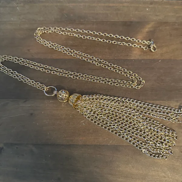 Gold tone tassel pendant necklace - Image 2