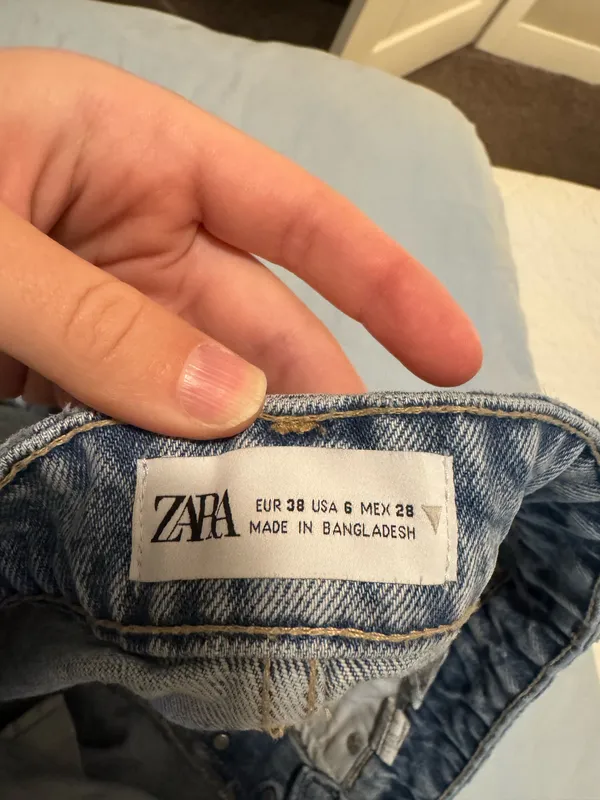 ZARA Jean Shorts High-Waisted - Image 3