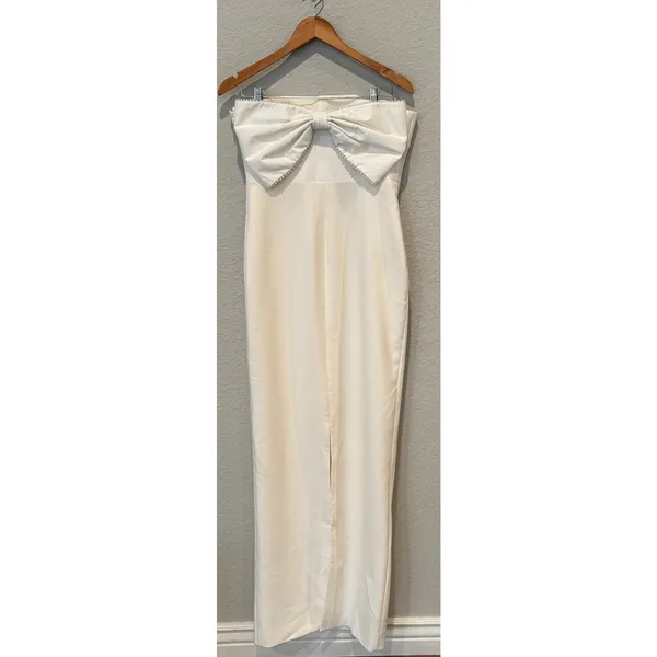 NEW LIKELY Helen Strapless Gown in White Size 8 - Image 16