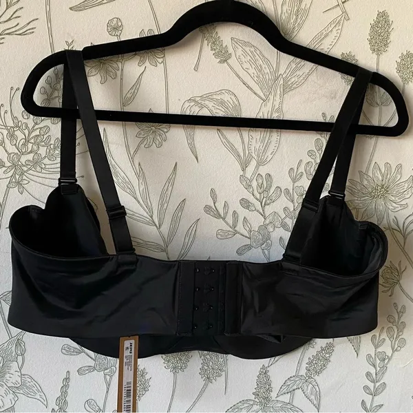 SKIMS‎ Smoothing Intimates Strapless Bra BA-BAN-2607 color Onyx 42D - Image 7