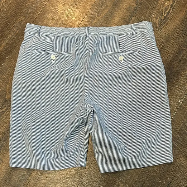 Womens Shorts-BANANA REPUBLIC-blue/white striped‎ seersucker Bermuda Size 14 - Image 3