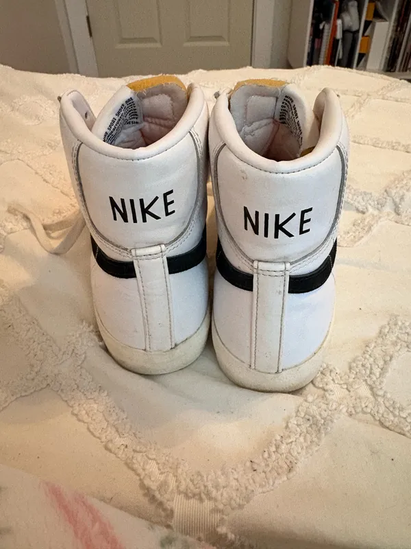 Nike Shoes Women’s - Image 3