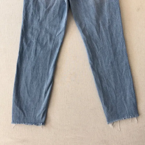 We The Free Free People Distressed High Rise Button Fly Jeans Light Wash Size 28 - Image 2