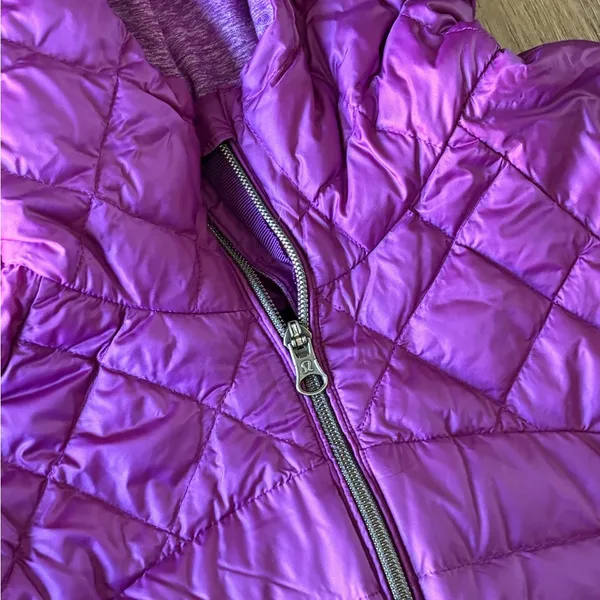 Lululemon Down For a Run Jacket in Tender Violet color size 4 - Image 5