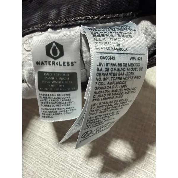 Levis Premium 501 Original Shorts Black Distressed Cutoff‎ Button Fly Womens 27 - Image 9