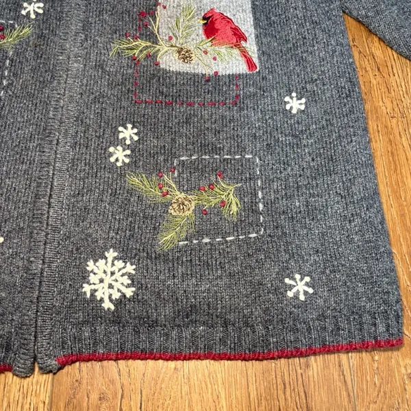 Croft & Barrow Embroidered Christmas Cardinal Sweater Womens XL Wool Angora Gray - Image 7